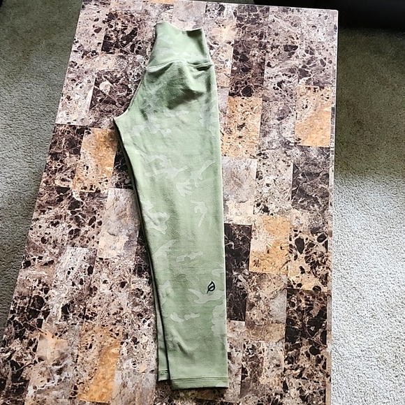 Leggings - Picture 2 of 2